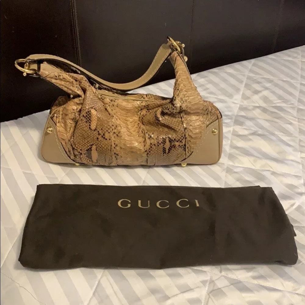 gucci phyton hobo handbag medium.